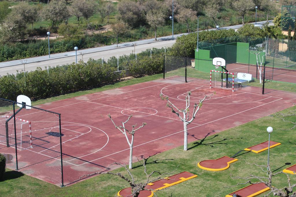 Los Juncos De Pineda Park Салоу Екстериор снимка