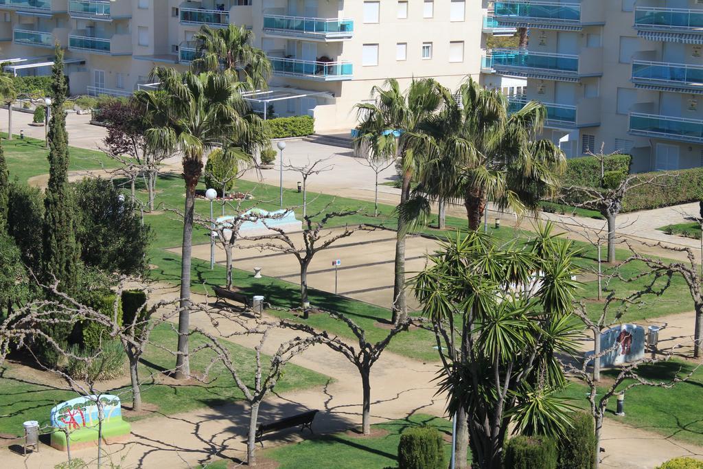 Los Juncos De Pineda Park Салоу Екстериор снимка
