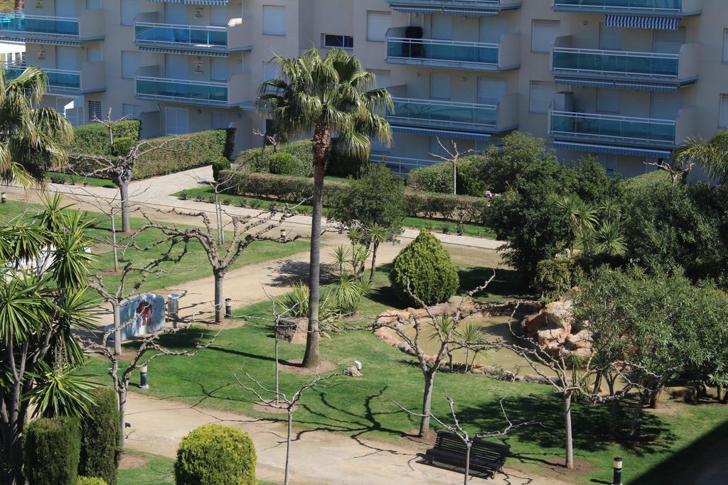 Los Juncos De Pineda Park Салоу Екстериор снимка
