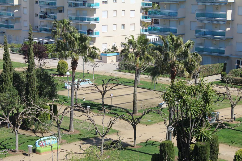 Los Juncos De Pineda Park Салоу Екстериор снимка