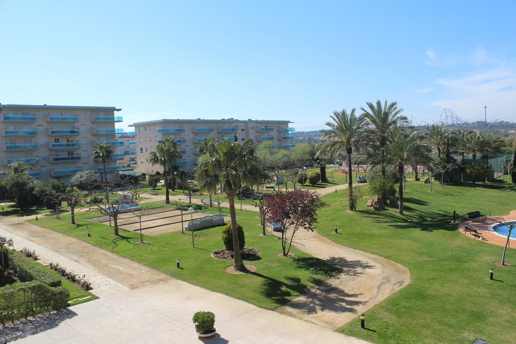 Los Juncos De Pineda Park Салоу Екстериор снимка