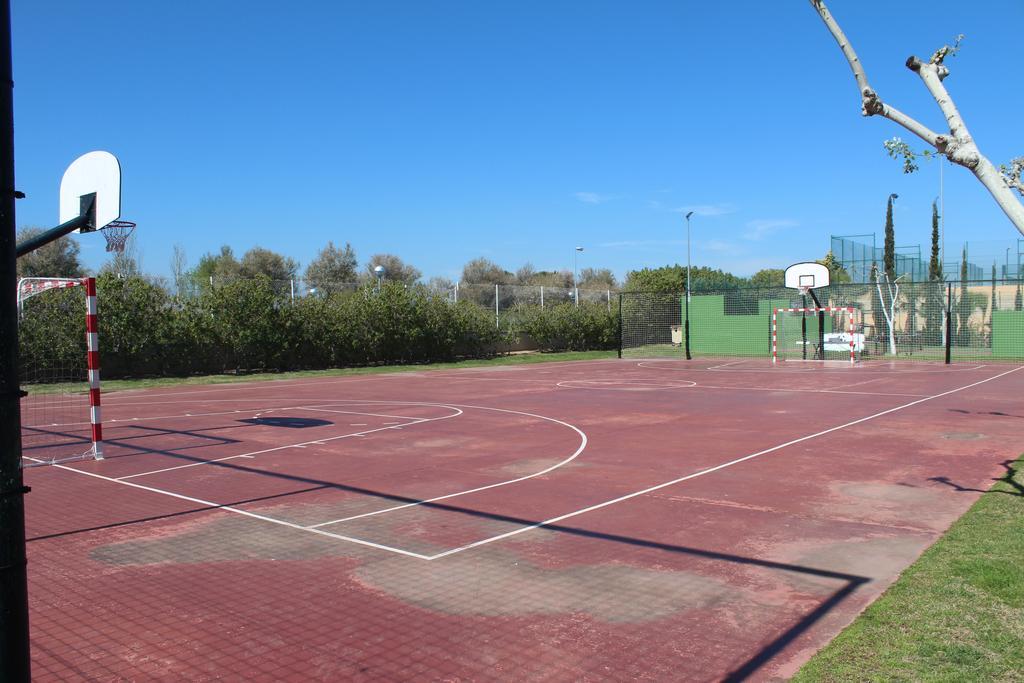 Los Juncos De Pineda Park Салоу Екстериор снимка