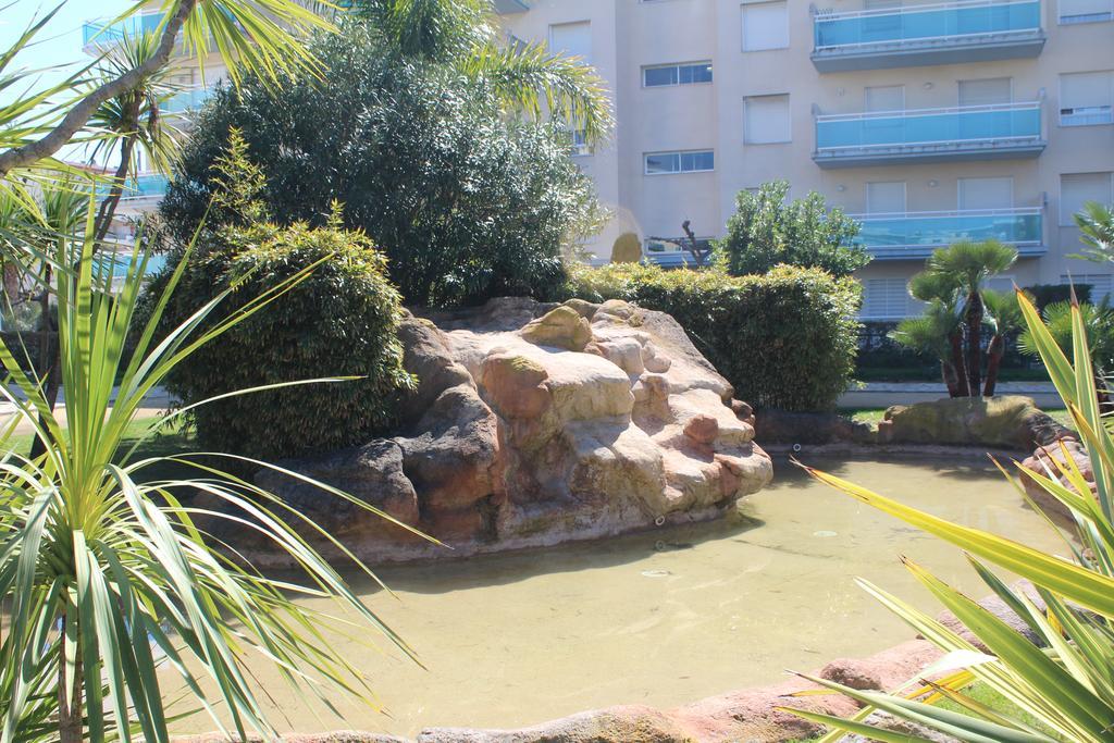 Los Juncos De Pineda Park Салоу Екстериор снимка